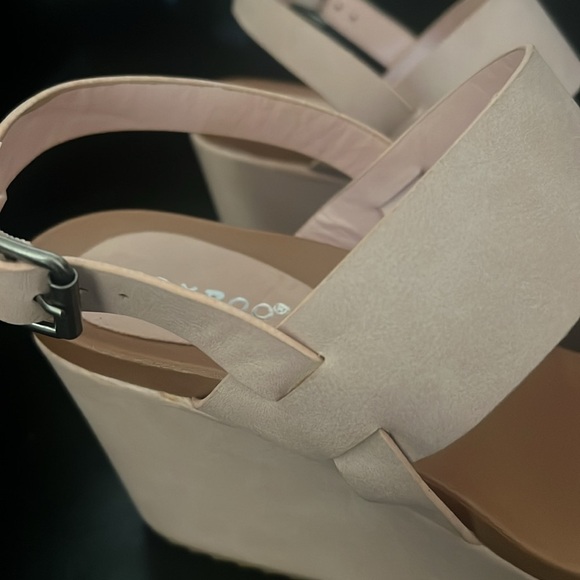 Bamboo pastel pink platform wedges size 8 - Picture 4 of 8